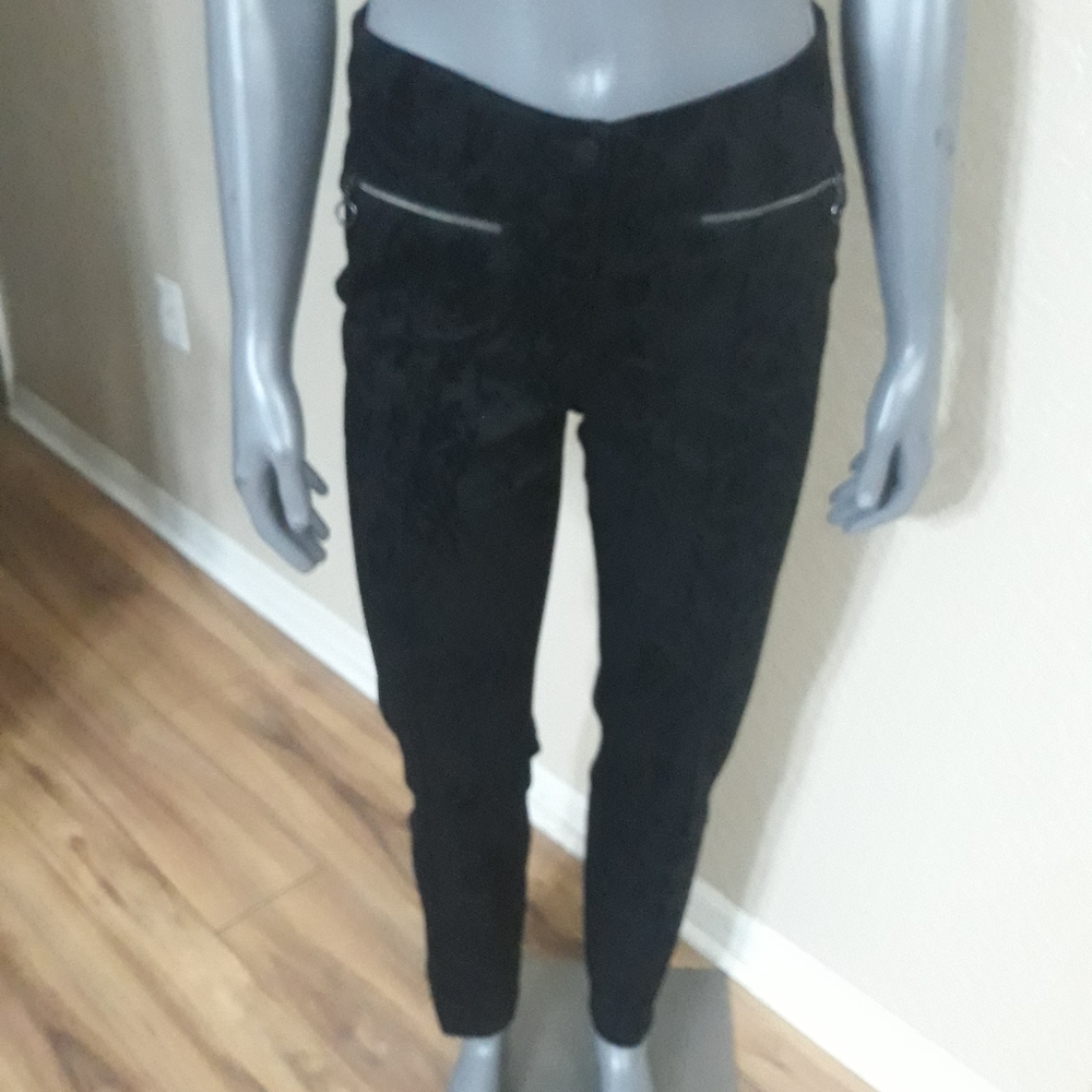 Vanilia Raised Velvety Italian fabric Pants